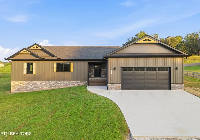 Photo 1 of Single family home for sale at 1328 Marble Hl Rd, Friendsville, TN 37737 | MLS# 1353765 | Listing updated on 2026-09-13