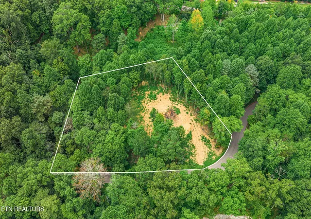 1st image of 630 Circle Dr, Harriman, TN 37748 | MLS# 1352583