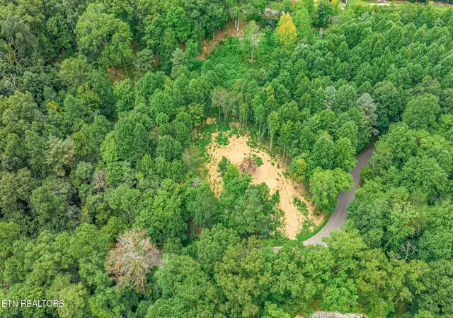 5th image of 630 Circle Dr, Harriman, TN 37748 | MLS# 1352583
