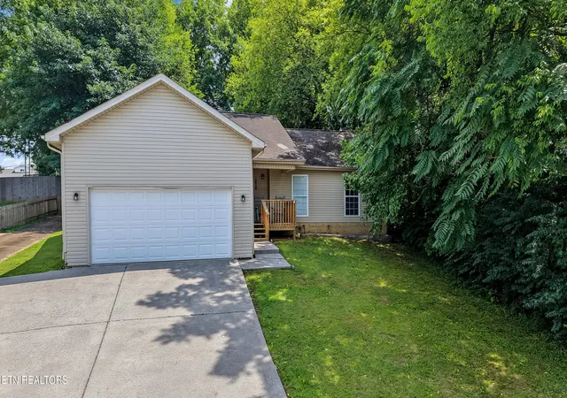 29th image of 1414 Wales Ave, Maryville, TN 37804 | MLS# 1351821