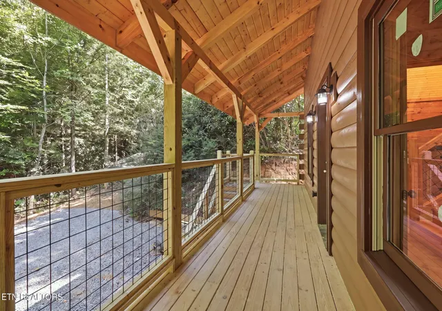 Photo 4 of Single family home for sale at 1607 Mountain Shadow Wy, Gatlinburg, TN 37738 | MLS# 1353701 | Listing updated on 2026-09-17