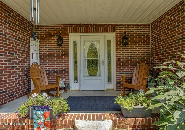 Photo 3 of Single family home for sale at 117 Ambassador Ln, Powell, TN 37849 | MLS# 1353438 | Listing updated on 2026-09-14