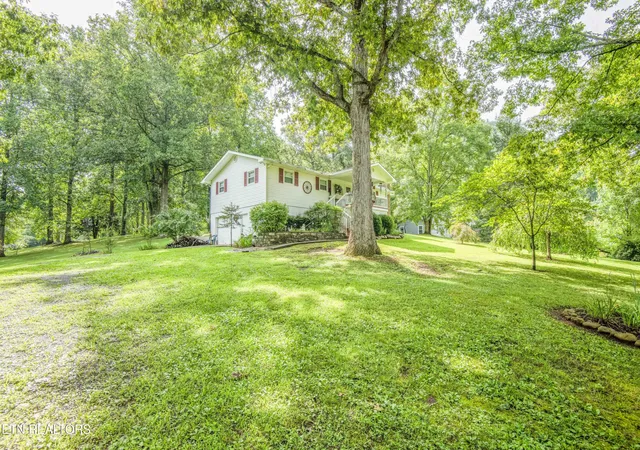 Photo 3 of Single family home for sale at 248 Mountain Ave, Townsend, TN 37882 | MLS# 1352987 | Listing updated on 2026-09-04