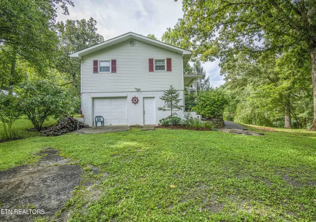 Photo 3 of Single family home for sale at 248 Mountain Ave, Townsend, TN 37882 | MLS# 1352987 | Listing updated on 2026-09-04