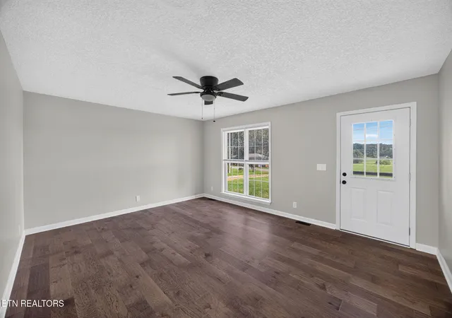 3rd image of 397 Charlie Hickey Rd, Sparta, TN 38583 | MLS# 1352713