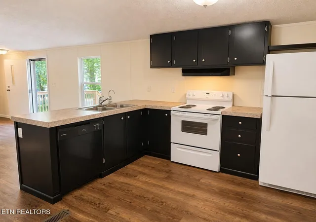 Photo 3 of Single family home for sale at 247 Towee Falls Rd, Tellico Plains, TN 37385 | MLS# 1352990 | Listing updated on 2026-09-14