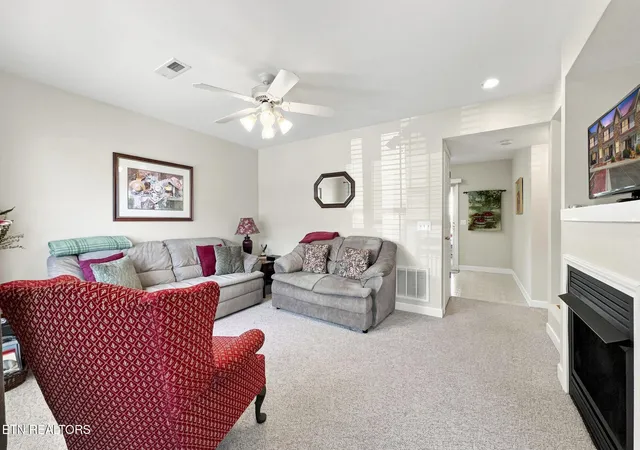 Listing Photo 4 - Condo for sale in building located at 533 Orch Vly Wy, Sevierville, TN 37862 - Unit #UNIT 332