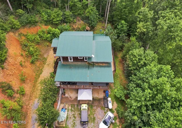 2nd image of 180 N Grand Country Dr, Cosby, TN 37722 | MLS# 1352618