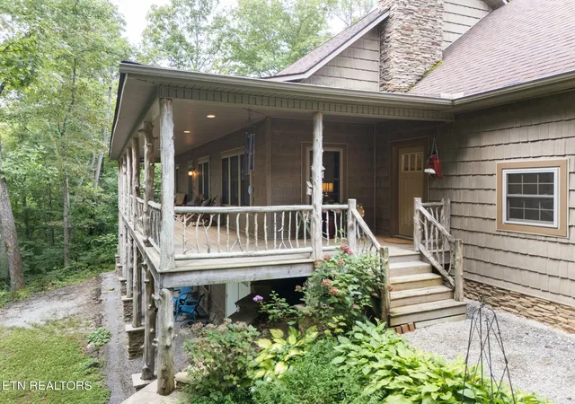 Photo 4 of Single family home for sale at 575 Russell Rd, Sharps Chapel, TN 37866 | MLS# 1352665 | Listing updated on 2026-09-10
