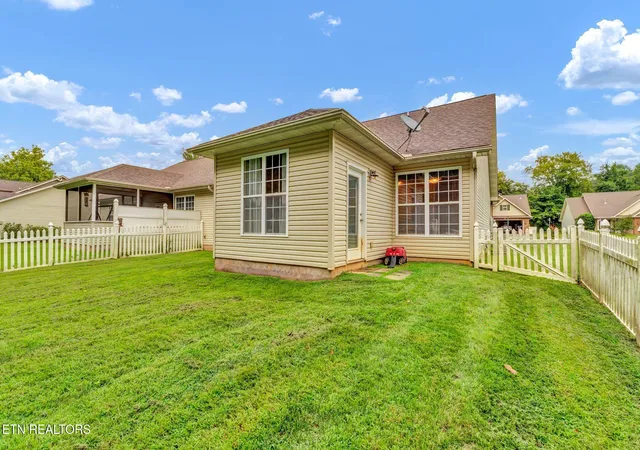 2nd image of 7215 Oakfield Ln, Powell, TN 37849
