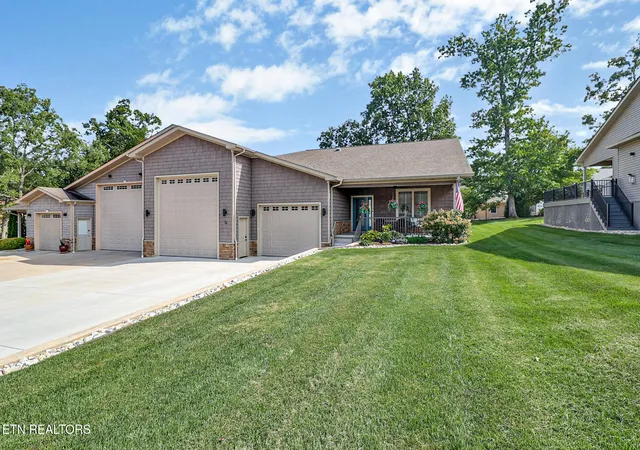 1st image of 74 Hickory Cir, Crossville, TN 38555 | MLS# 1352602