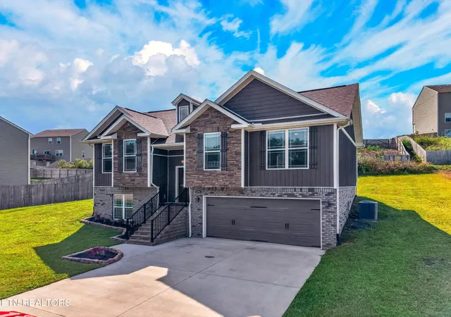 2nd image of 2381 Reese St, Morristown, TN 37814 | MLS# 1352853