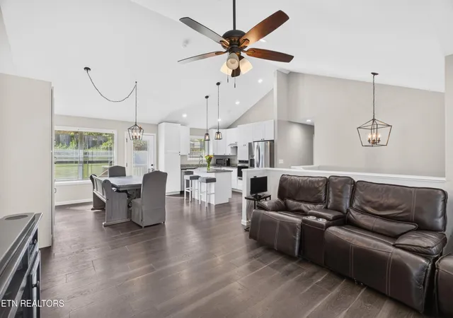 4th image of 2381 Reese St, Morristown, TN 37814 | MLS# 1352853