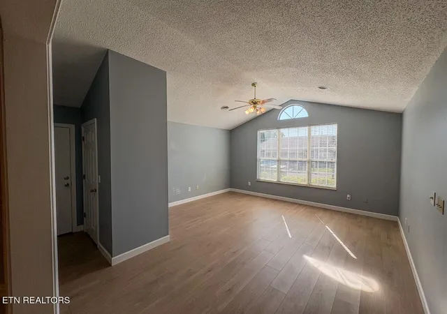 Photo 3 of Single family home for sale at 4611 Jay Wy, Knoxville, TN 37909 | MLS# 1353321 | Listing updated on 2026-09-18