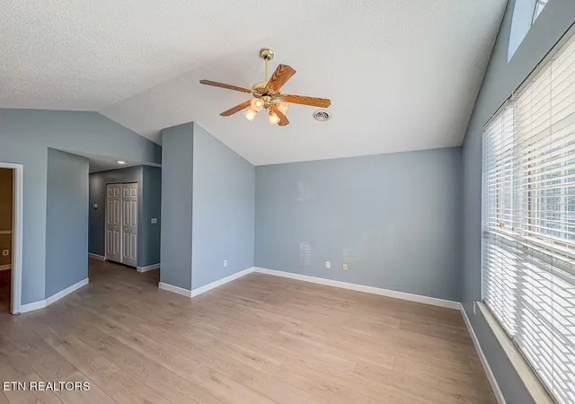 Photo 4 of Single family home for sale at 4611 Jay Wy, Knoxville, TN 37909 | MLS# 1353321 | Listing updated on 2026-09-18