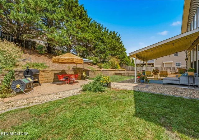 Photo 2 of Single family home for sale at 821 Clover Fields Ln, Knoxville, TN 37932 | MLS# 1353567 | Listing updated on 2026-09-16