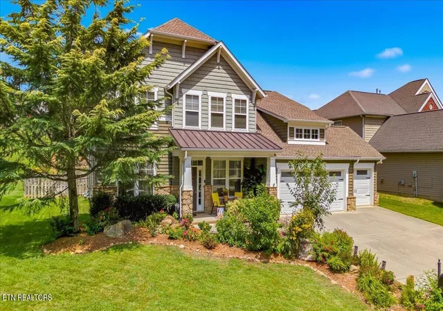 Photo 1 of Single family home for sale at 821 Clover Fields Ln, Knoxville, TN 37932 | MLS# 1353567 | Listing updated on 2026-09-16