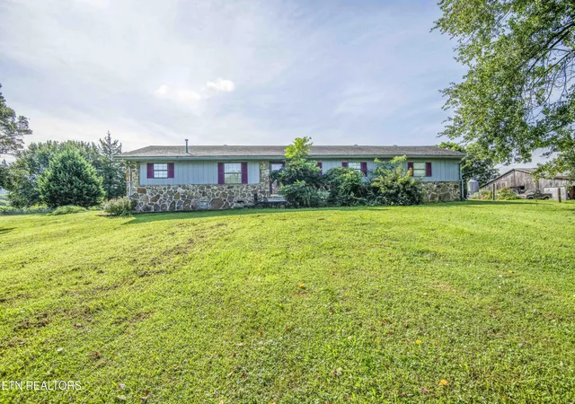 3rd image of 180 Bernard Rd, Sweetwater, TN 37874 | MLS# 1352741