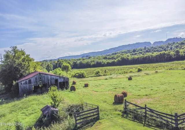 4th image of 180 Bernard Rd, Sweetwater, TN 37874 | MLS# 1352741