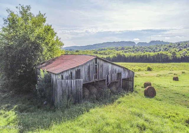 5th image of 180 Bernard Rd, Sweetwater, TN 37874 | MLS# 1352741
