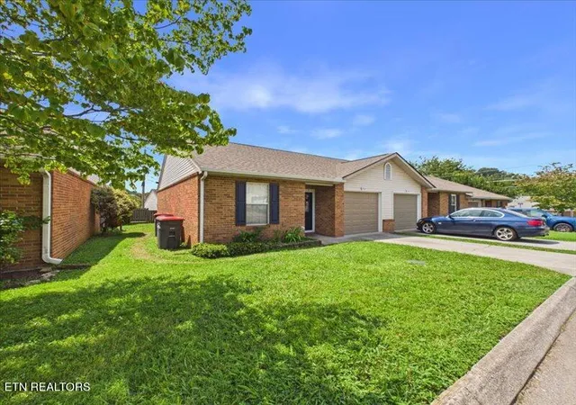 Photo 3 of Sale Pending at 7929 Dighton Wy, Powell, TN 37849 | MLS# 1353012 | Listing updated on 2026-09-14