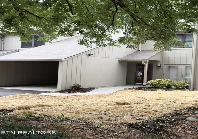 2nd image of 8705 Olde Colony Tr, Knoxville, TN 37923 | MLS# 1352567