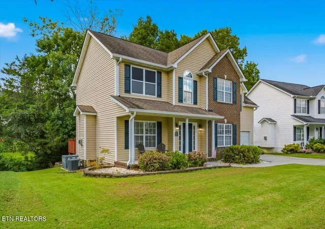 Photo 3 of Sale Pending at 5837 Beaver Run Ln, Knoxville, TN 37931 | MLS# 1353631 | Listing updated on 2026-09-04