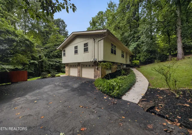 3rd image of 1829 Chicadee Dr, Knoxville, TN 37919 | MLS# 1352779