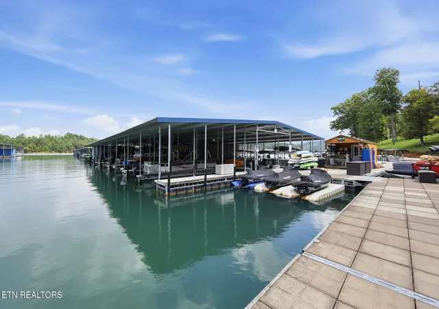 2nd image of 602 Round Lake Cir, Andersonville, TN 37705
