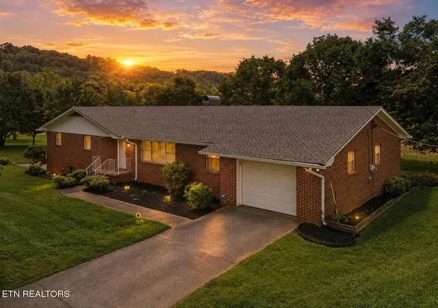 3rd image of 3609 Douglas Dam Rd, Kodak, TN 37764 | MLS# 1352676