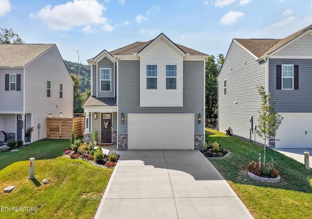 Photo 1 of Single family home for sale at 7720 Belhaven Ln, Knoxville, TN 37918 | MLS# 1353442 | Listing updated on 2026-09-11