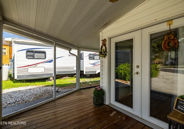 5th image of 572 Flamingo Cir, Townsend, TN 37882 | MLS# 1352608