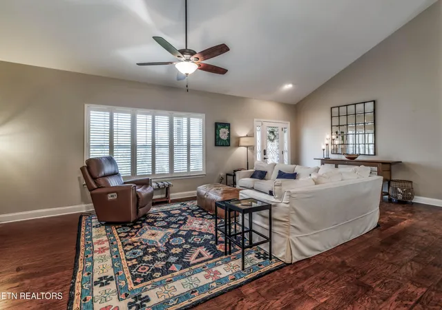 Photo 4 of Sale Pending at 359 Illinois Ave, Seymour, TN 37865 | MLS# 1352825 | Listing updated on 2026-09-21