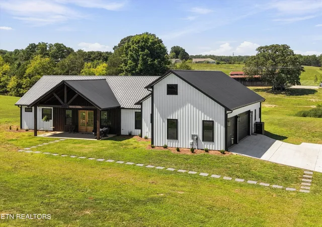 Photo 4 of Sale Pending at 4537 Big Springs Rd, Greenback, TN 37742 | MLS# 1353144 | Listing updated on 2026-09-25