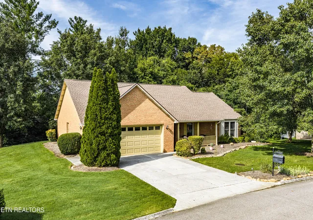 2nd image of 3541 Greywolfe Dr, Knoxville, TN 37921 | MLS# 1352677