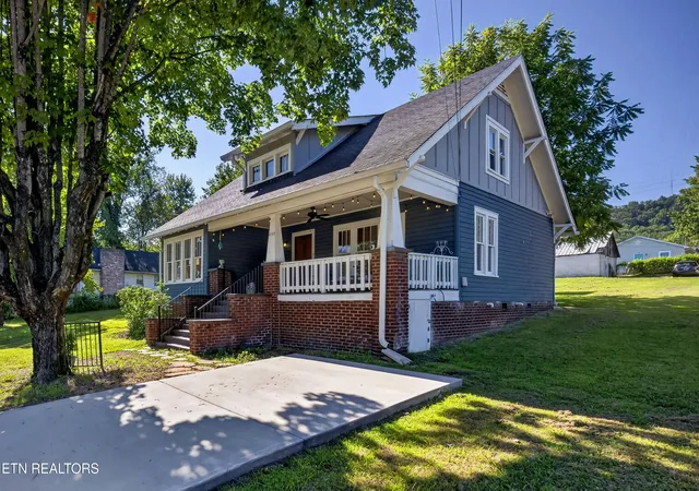 Photo 1 of Single family home for sale at 455 Atlantic Ave, Knoxville, TN 37917 | MLS# 1353359 | Listing updated on 2026-09-08