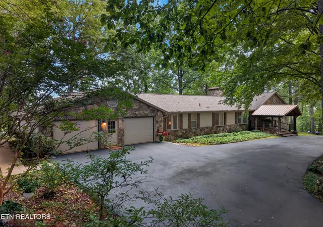 Photo 1 of Sale Pending at 1290 Hickory Hills Rd, Jefferson City, TN 37760 | MLS# 1352886 | Listing updated on 2026-09-12