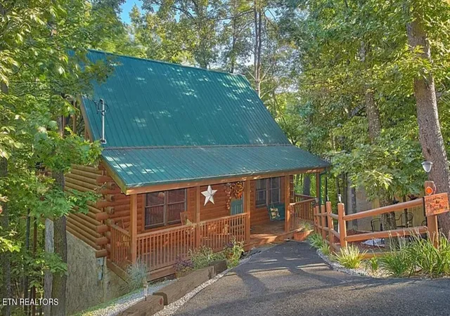 1st image of 656 Forest Dr, Pigeon Forge, TN 37863 | MLS# 1352623
