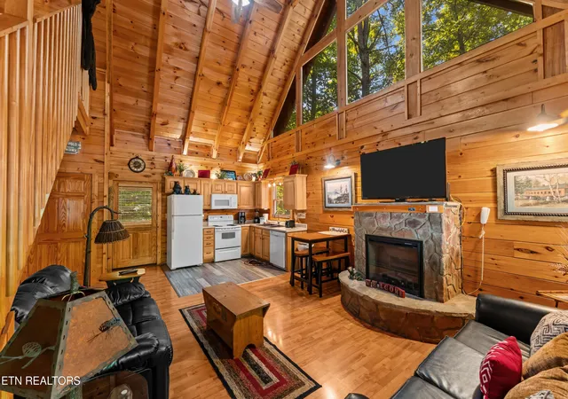 Single family home for sale at 656 Forest Dr, Pigeon Forge, TN 37863 | MLS# 1352623 | Listing updated on 2026-08-25