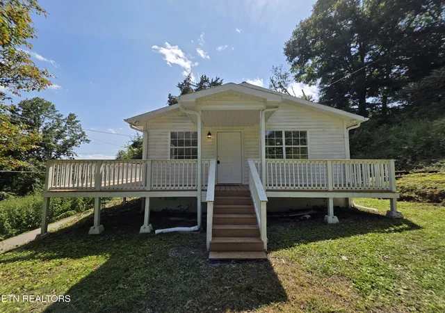 Photo 1 of Single family home for sale at 1115 Back Valley Rd, La Follette, TN 37766 | MLS# 1353272 | Listing updated on 2026-08-27