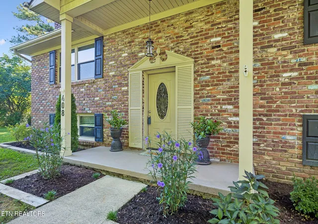 2nd image of 408 Abner Cruze Rd, Knoxville, TN 37920 | MLS# 1352580