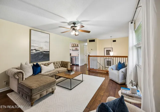5th image of 408 Abner Cruze Rd, Knoxville, TN 37920 | MLS# 1352580