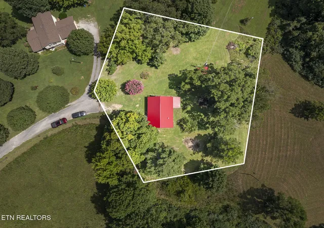 40th image of 384 Woodlee St, Spencer, TN 38585 | MLS# 1352633