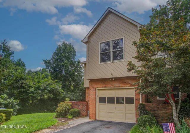 2nd image of 8600 Olde Colony Tr #98, Knoxville, TN 37923 | MLS# 1352827