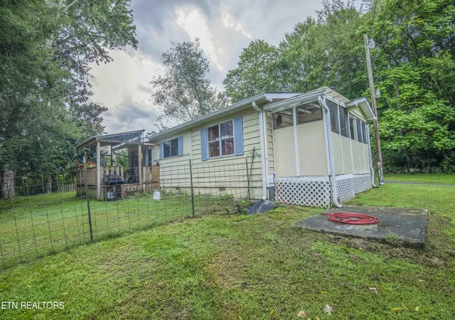 1st image of 685 Foster Rd, Lenoir City, TN 37771 | MLS# 1352786