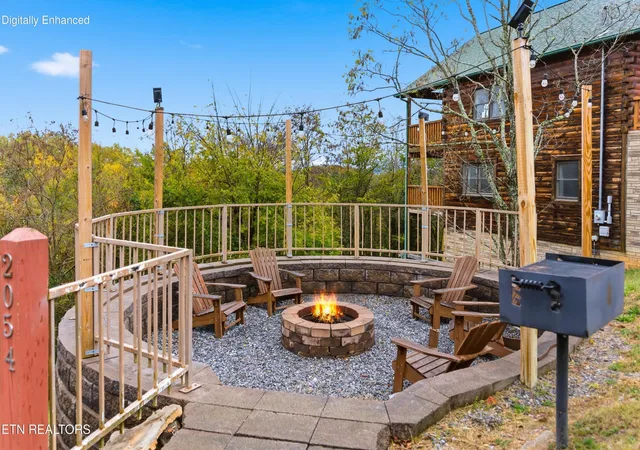 Photo 3 of Single family home for sale at 2054 Oakmont Dr, Sevierville, TN 37876 | MLS# 1353026 | Listing updated on 2026-08-28