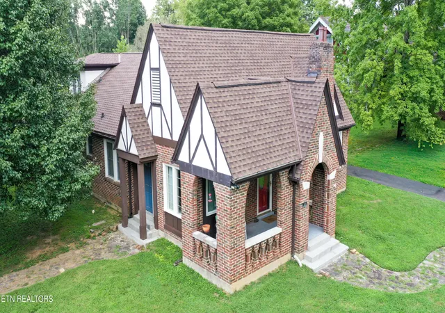 Photo 3 of Single family home for sale at 308 Clifton Heights Rd, Newport, TN 37821 | MLS# 1352588 | Listing updated on 2026-09-15
