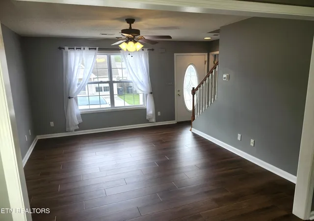 Photo 3 of Single family home for sale at 904 Hazelbrook Wy, Knoxville, TN 37912 | MLS# 1352751 | Listing updated on 2026-09-17
