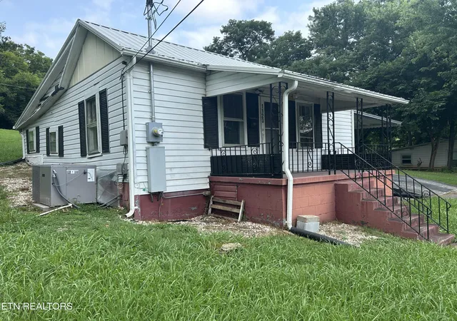 1st image of 1123 E 4th North St, Morristown, TN 37814 | MLS# 1352664