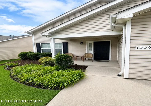 Photo 3 of Sale Pending at 1009 Brittany Deanne Ln, Knoxville, TN 37934 | MLS# 1352636 | Listing updated on 2026-09-15